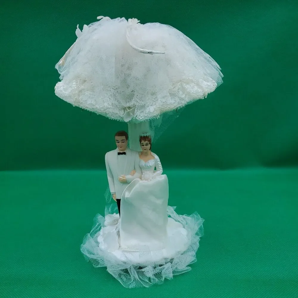 Vintage Wedding Cake Topper, Bride & Groom, Venice CA USA 1959 Coast Novelty Mfg